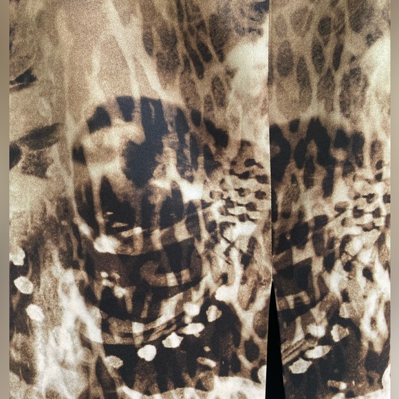 Ellie Tahari silk pencil skirt - Picture 3 of 6